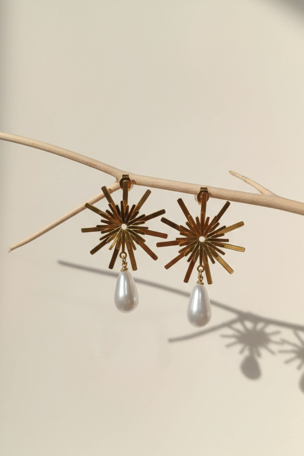 Solstice Glow Pearl Earrings
