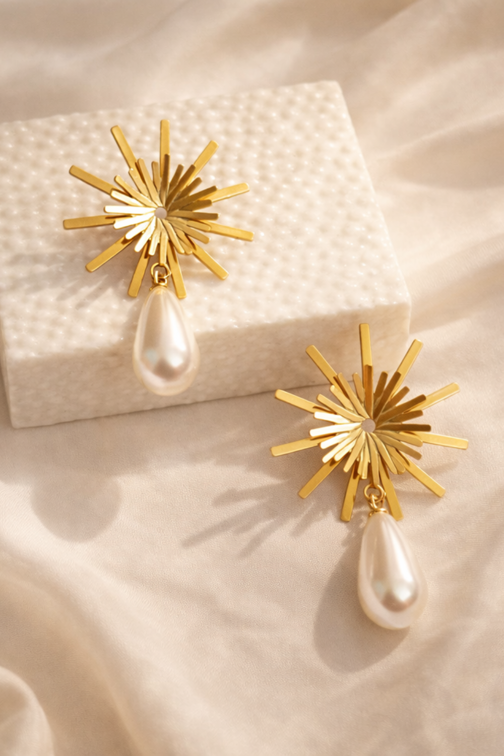 Solstice Glow Pearl Earrings