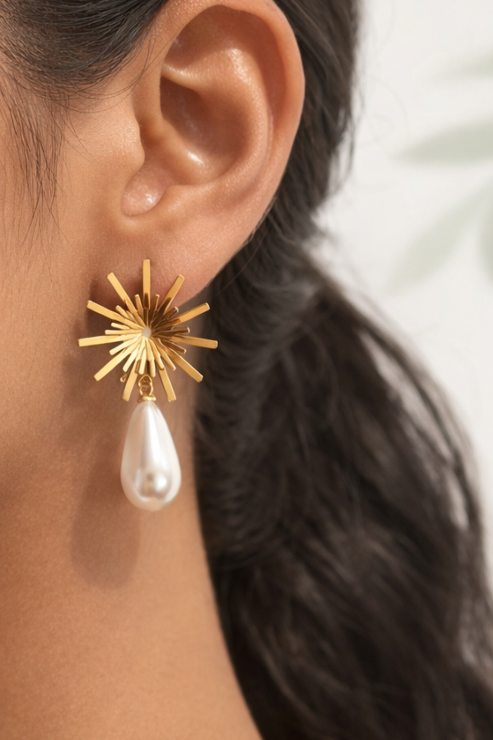 Solstice Glow Pearl Earrings