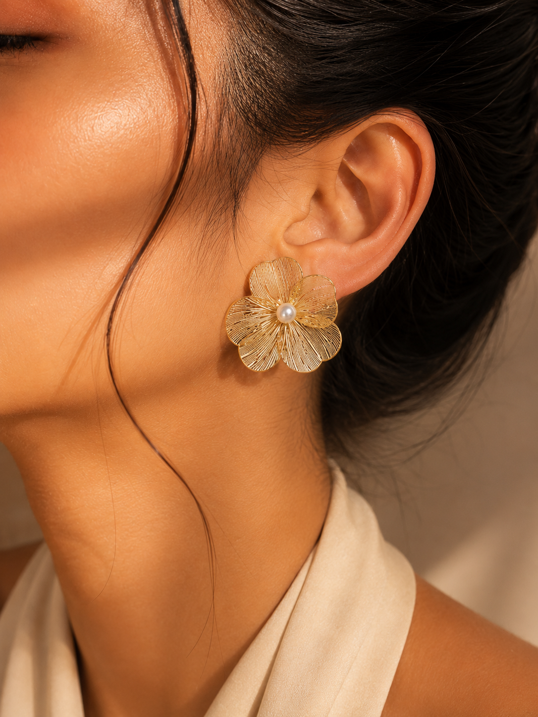 Fleuré Pearl Bloom Statement Earrings